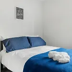Lovely 2 Bedroom House - Free Parking - Accommodation Near Qmc Hospital & University Of Nottingham - Suitable For Short Stays & Long Stays